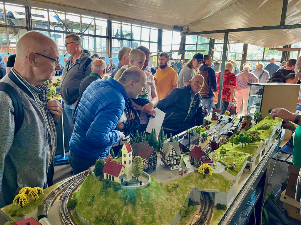 Instapper tijdens Terug naar Toen 2025 te Beekbergen, 6 en 7 september 2025 (1)